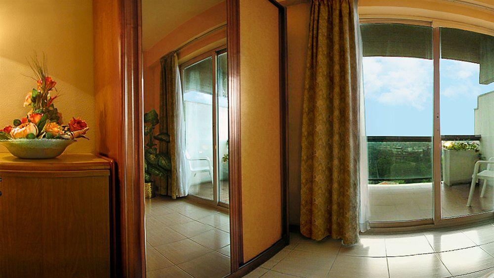Pineta Palace 4* Rom